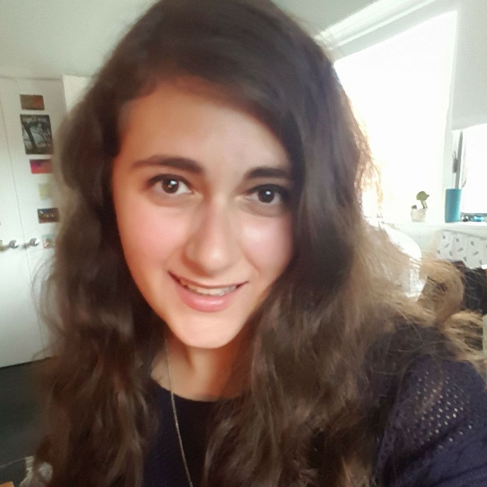 Meet your Posher, Maria